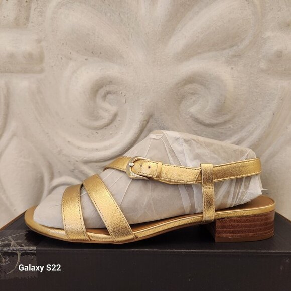 Naturalizer "Hilma" dark gold Sandals. NIB. Size 7.5 Wide - Picture 2 of 11